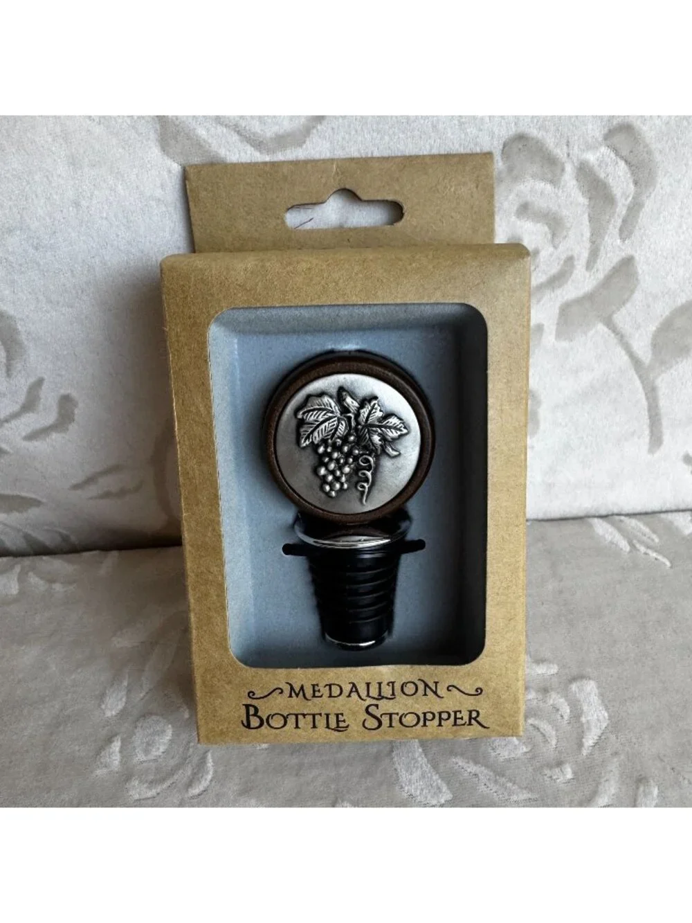 Medallion Bottle Stopper Grape Design Wine Oil & Vinegar Metal Airtight Seal